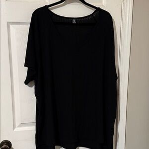 SHEIN Black V-Neck Short Sleeve Top